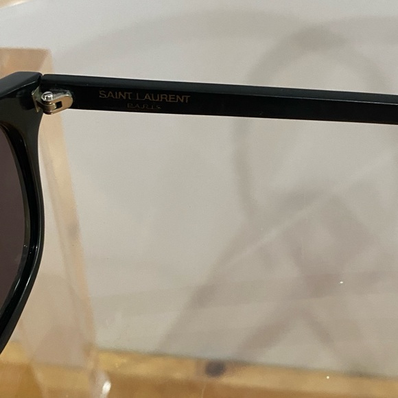 Saint Laurent Classic SL 28 sunglasses 100% black acetate, metal corners - Picture 5 of 5